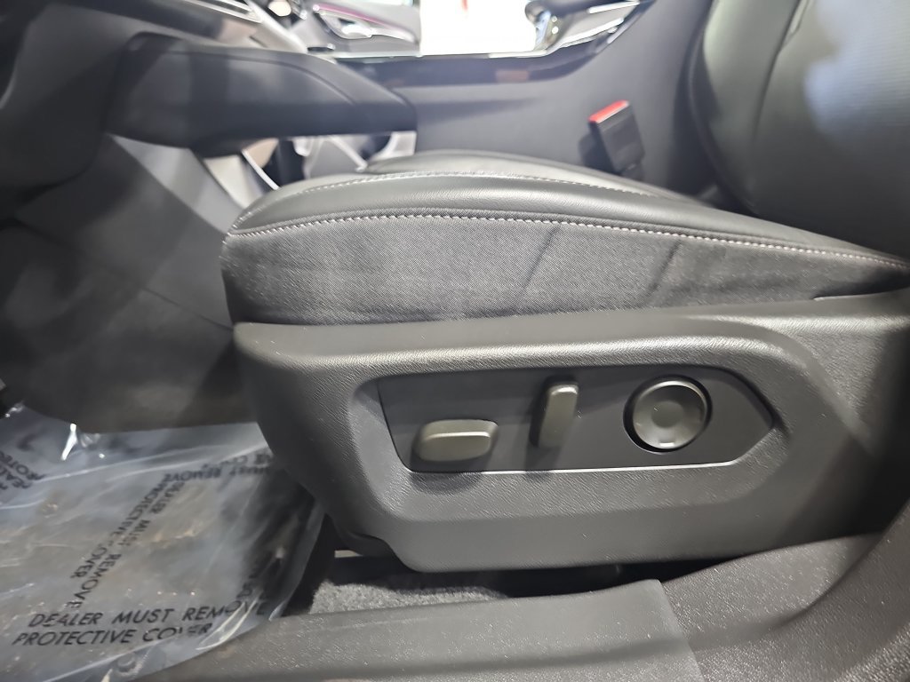 Certified 2024 Buick Envision Preferred AWD/4WD image 34