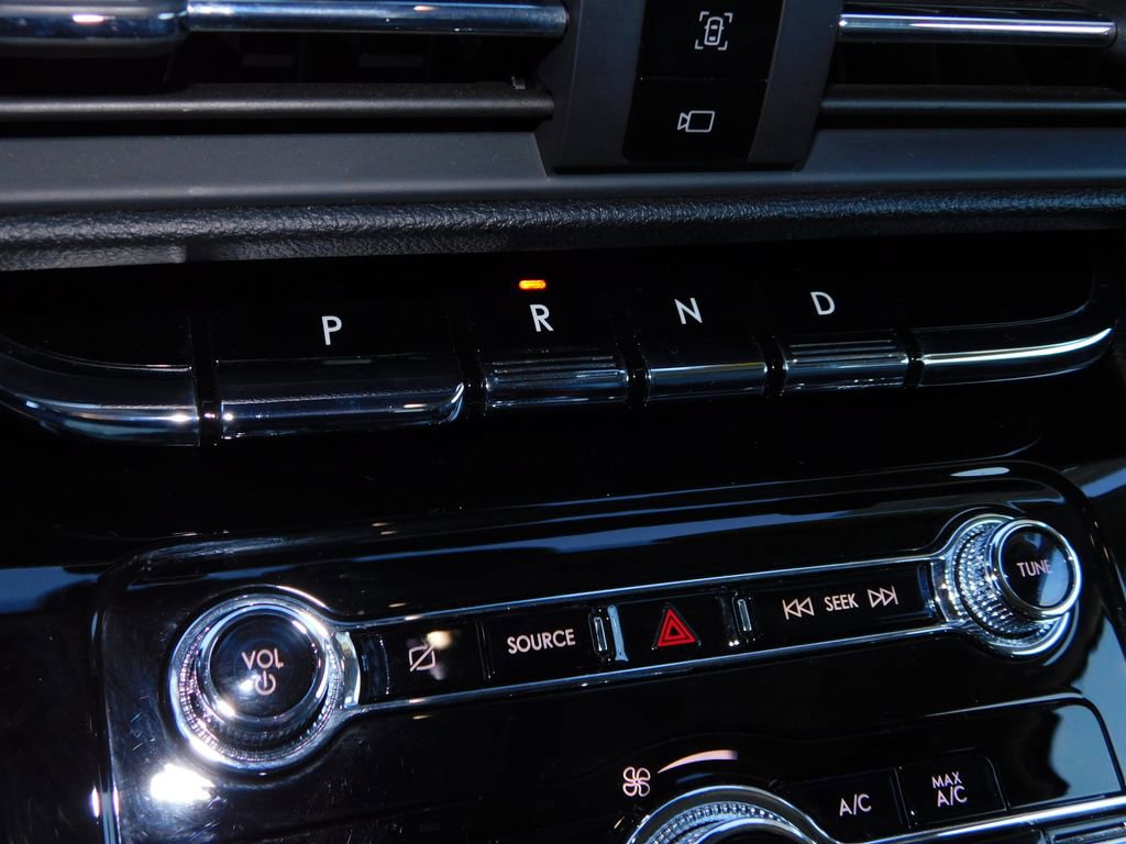 Used 2022 Lincoln Corsair AWD w/ Equipment Group 101A image 36