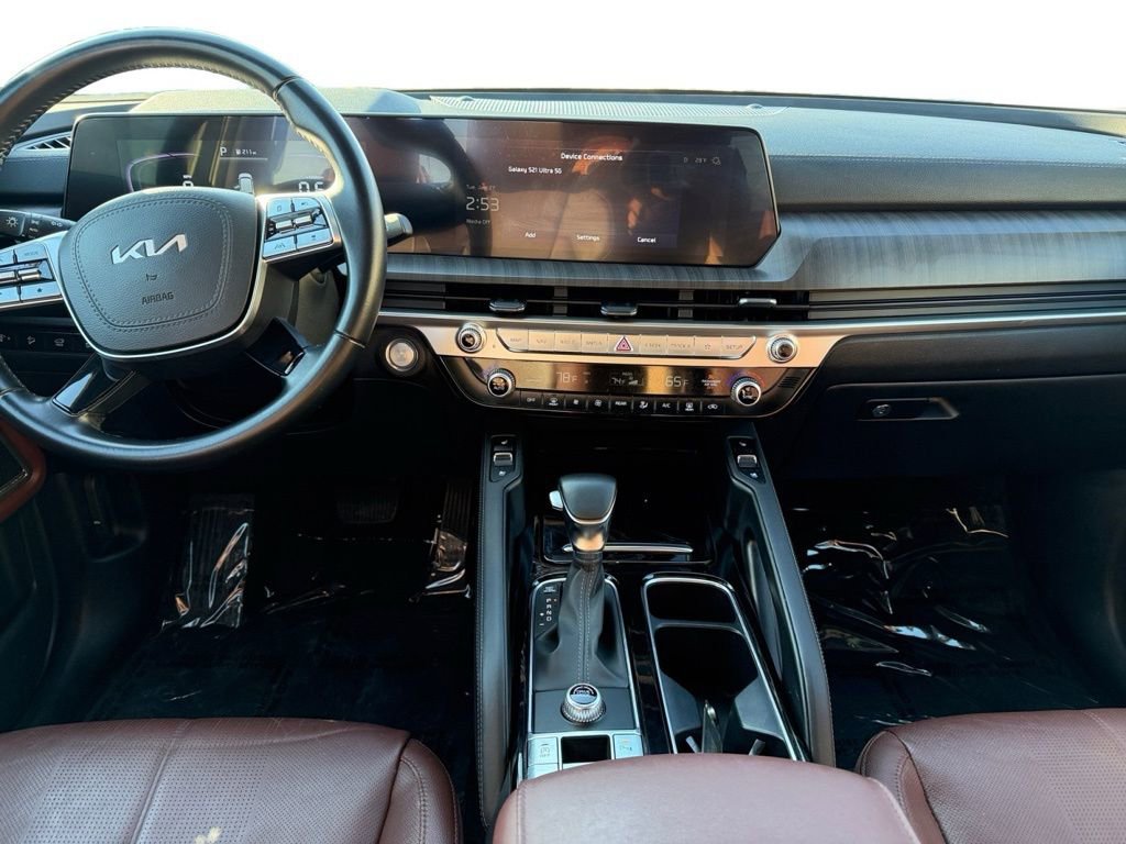 Used 2023 Kia Telluride EX w/ EX Captain's Chair Package image 19