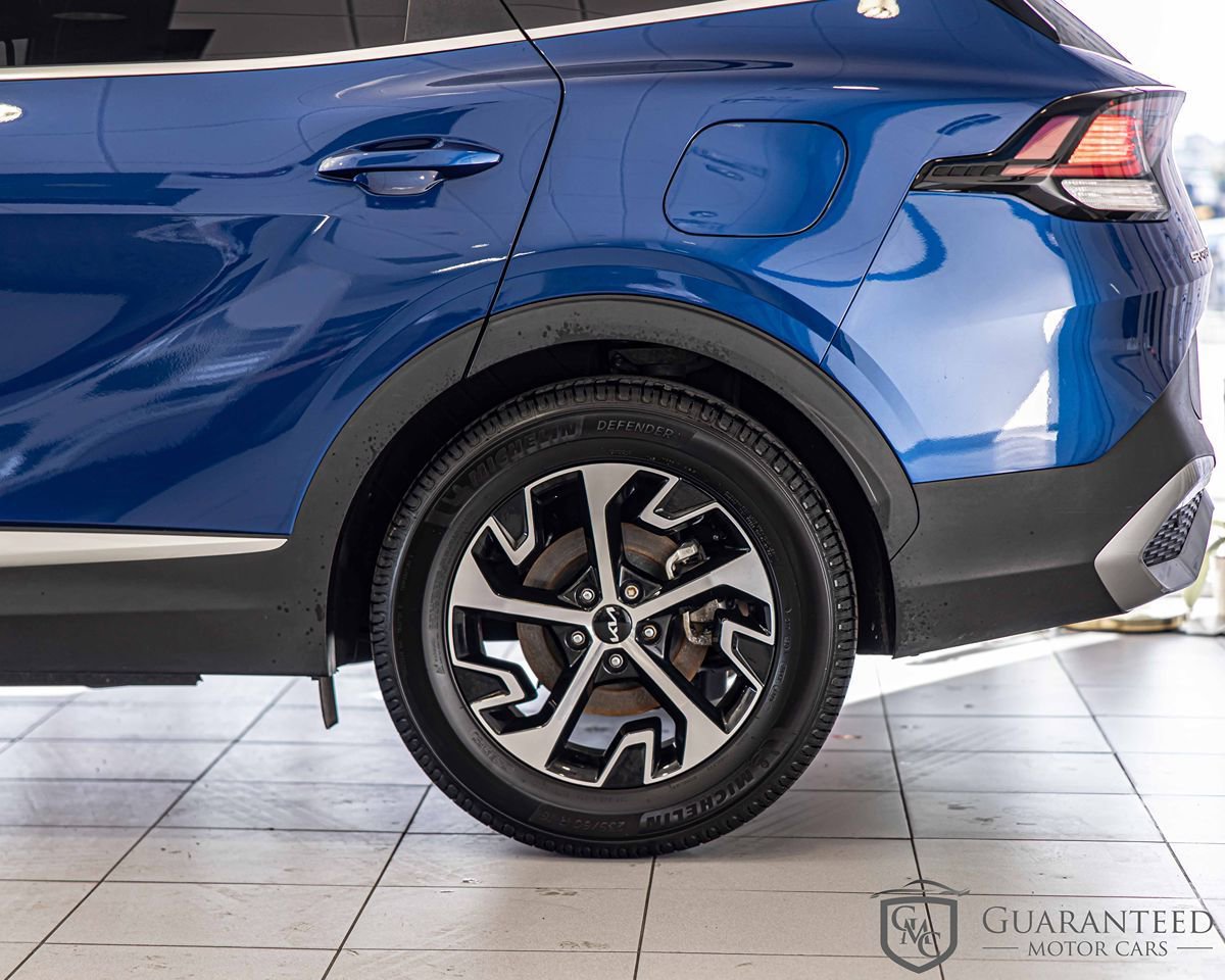 Used 2023 Kia Sportage EX FWD image 8