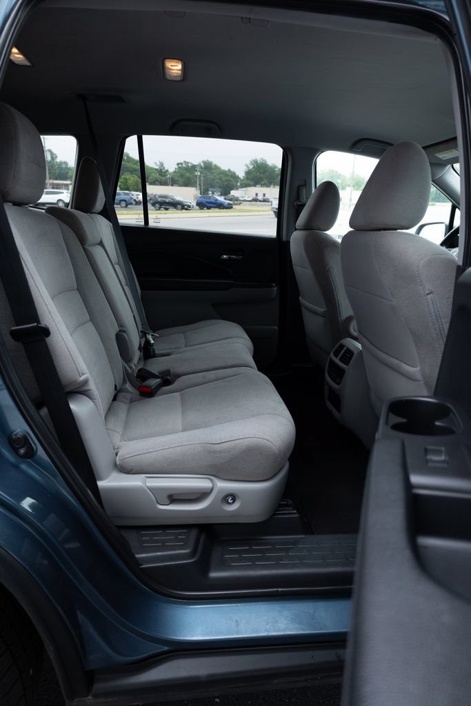 Used 2021 Honda Pilot EX image 21