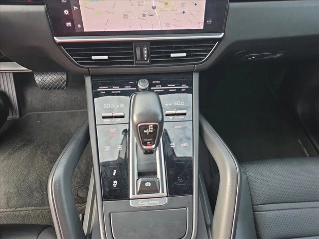 Used 2022 Porsche Cayenne Coupe AWD/4WD image 12