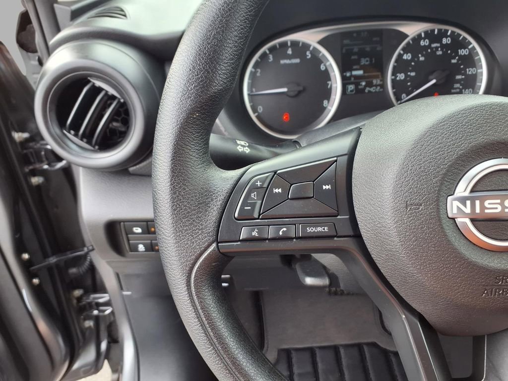 Certified 2025 Nissan Kicks Play S image 10