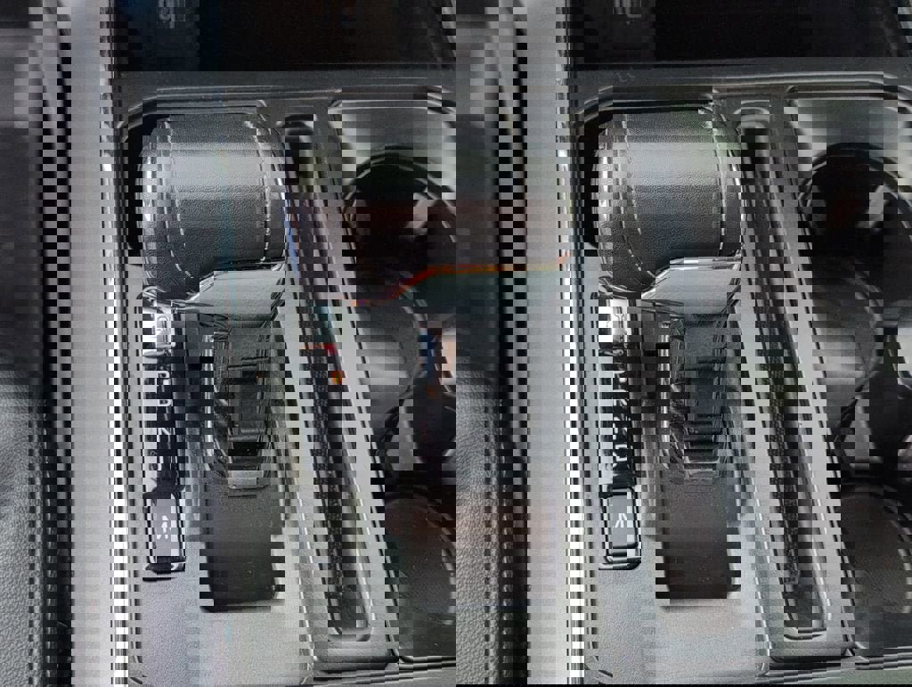 Used 2023 Ford F150 Lariat image 21