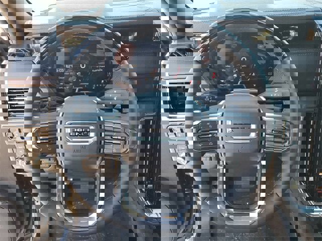 New 2025 GMC Yukon XL Denali w/ Denali Reserve Package image 21