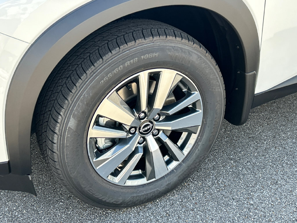 New 2026 Nissan Pathfinder SL w/ Cargo Package FWD image 12