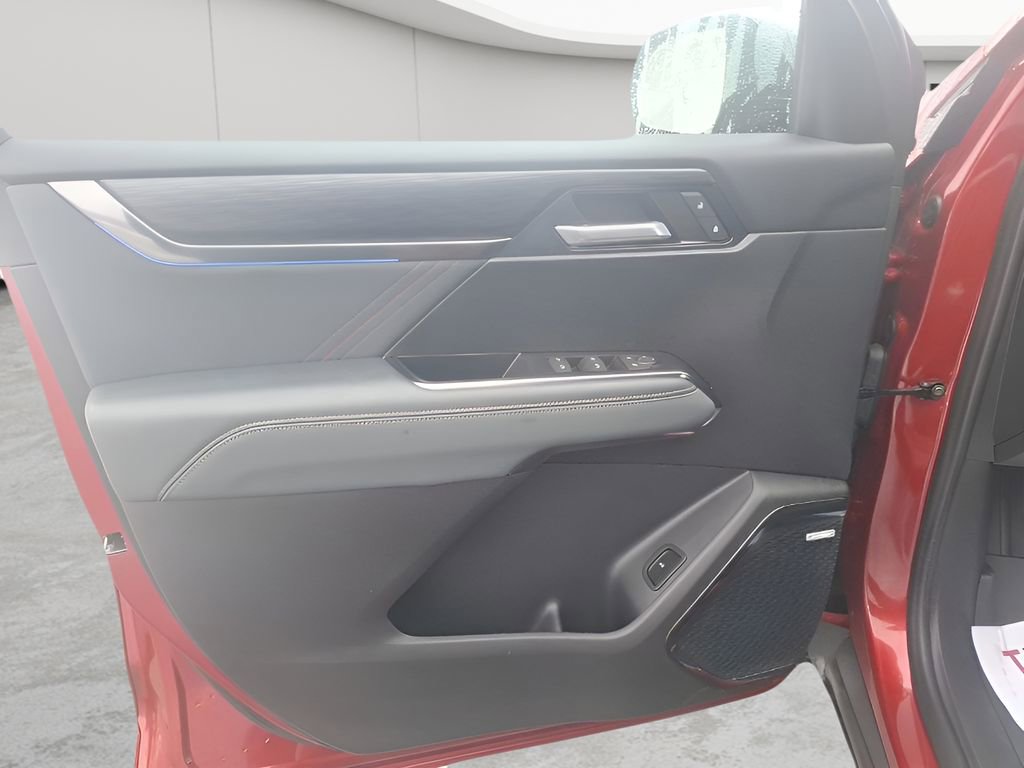 Used 2024 GMC Acadia AT4 w/ LPO, Floor Liner Package image 23