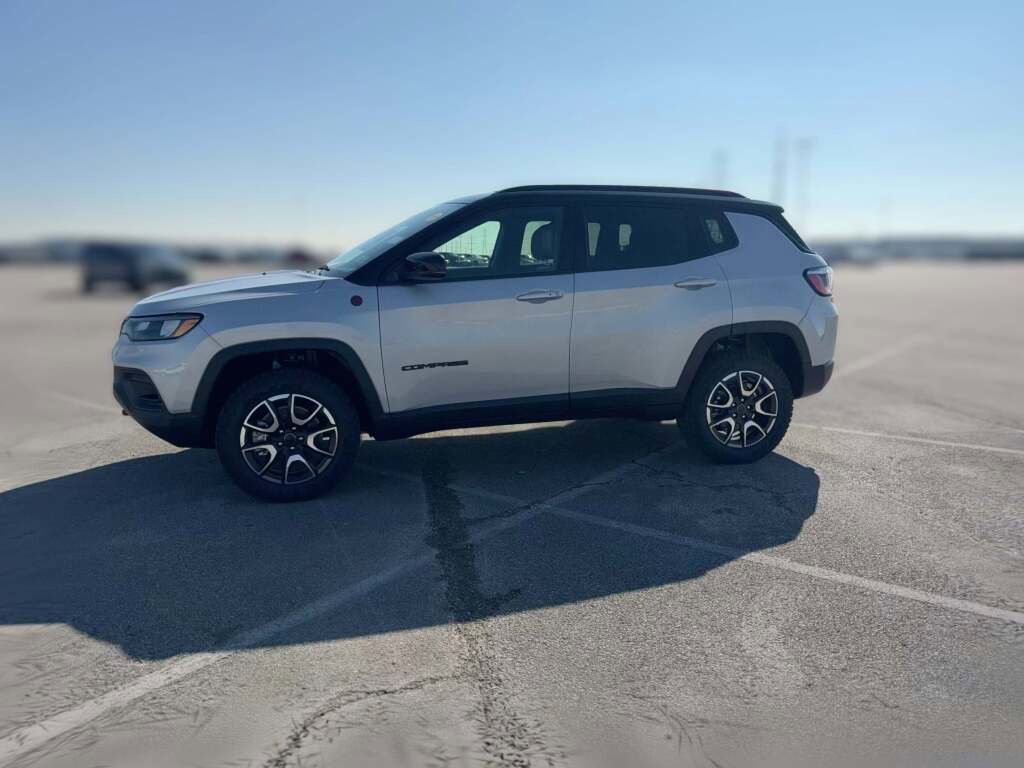 New 2026 Jeep Compass Trailhawk image 5