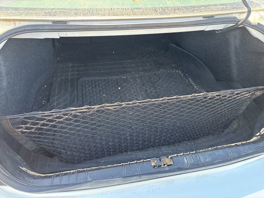 Used 2011 Chevrolet Impala LT w/ Luxury Edition Package image 9