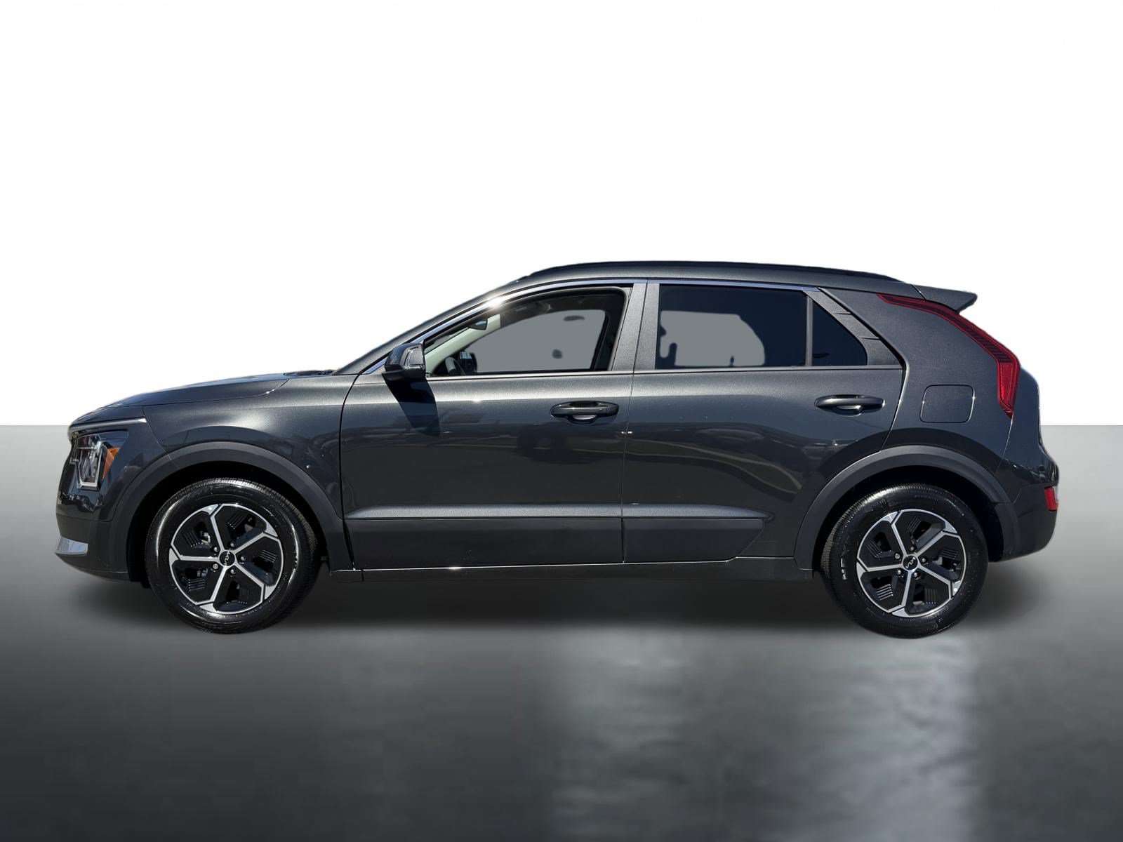 Certified 2025 Kia Niro EX FWD image 5