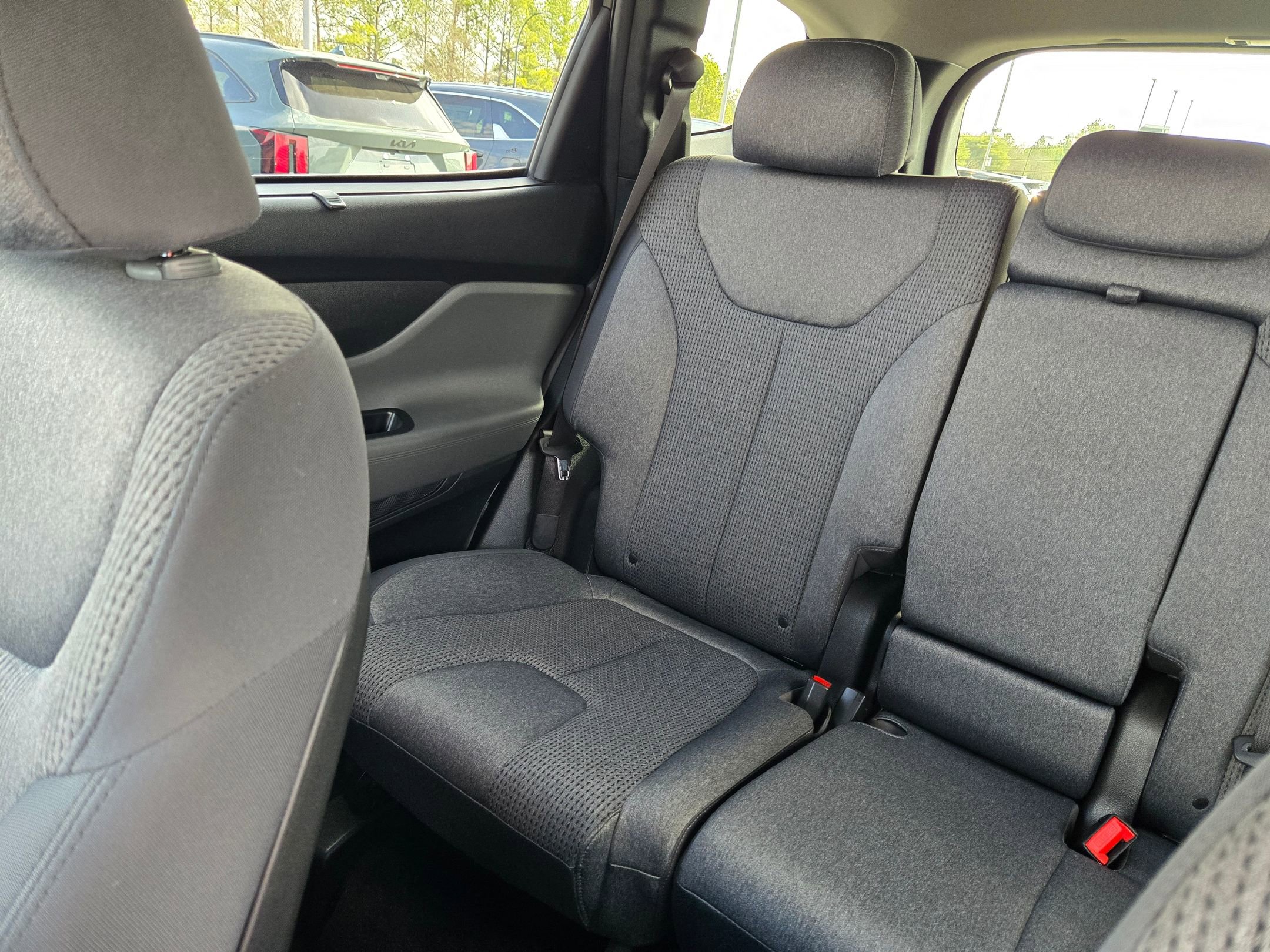 Used 2021 Hyundai Santa Fe SEL w/ Convenience Package image 12