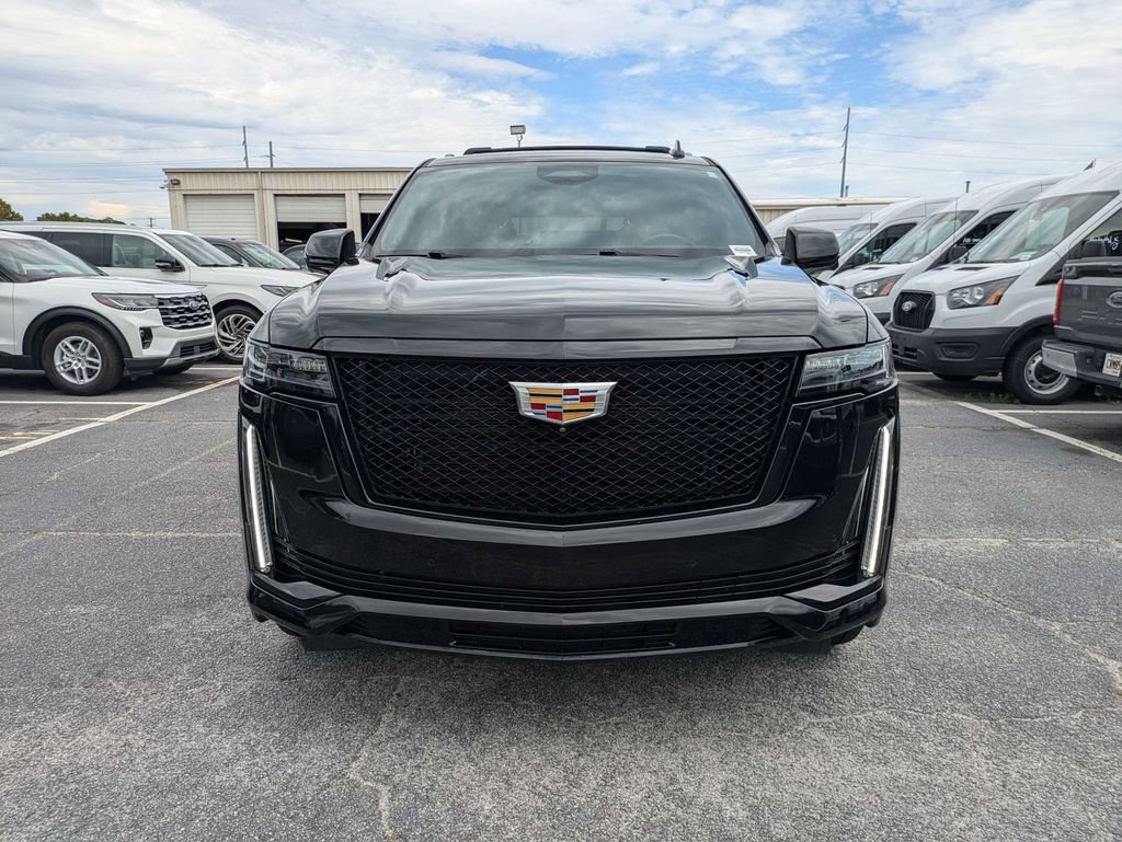Used 2022 Cadillac Escalade Sport w/ Touring Package AWD/4WD image 9