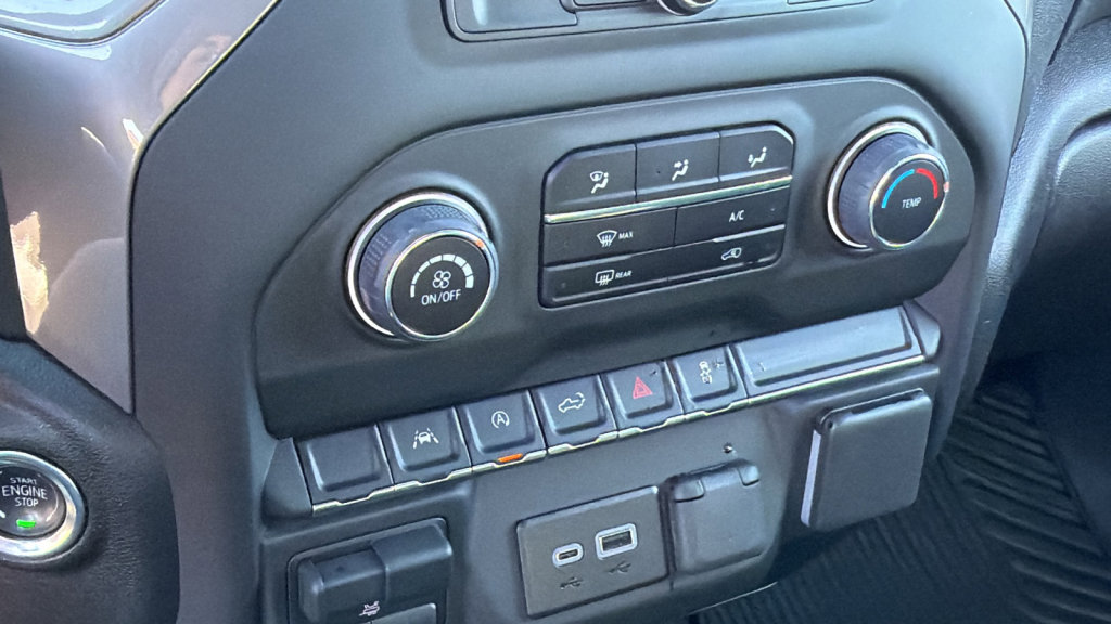 Used 2025 Chevrolet Silverado 1500 Custom image 14