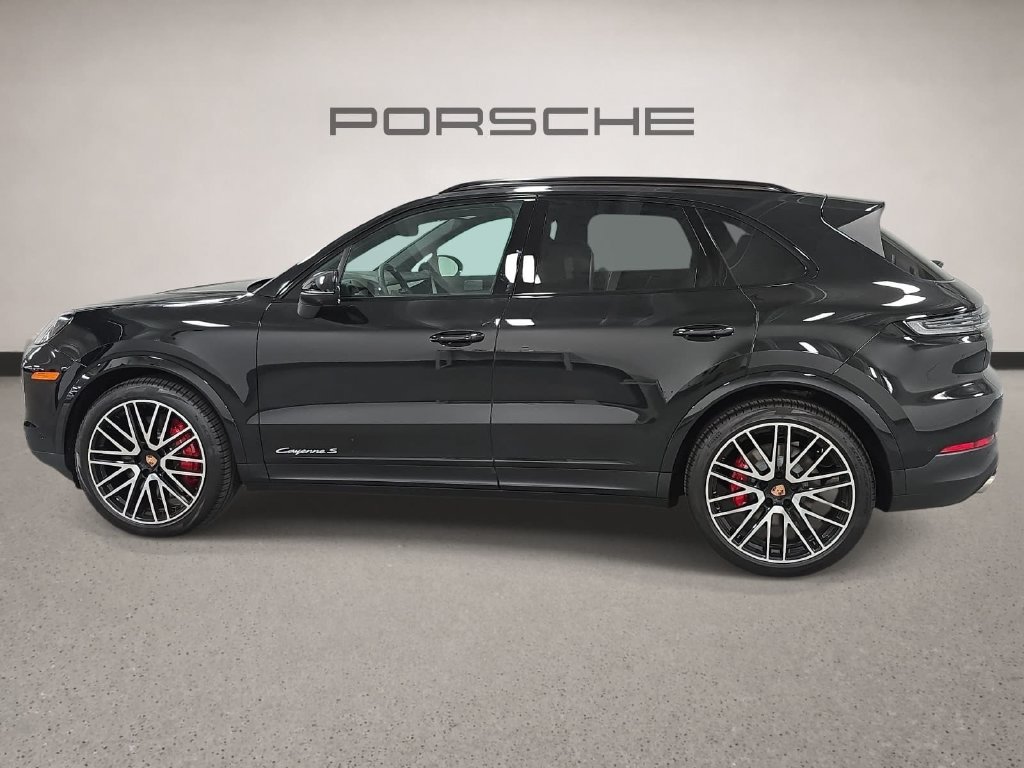 Used 2026 Porsche Cayenne S AWD/4WD image 2