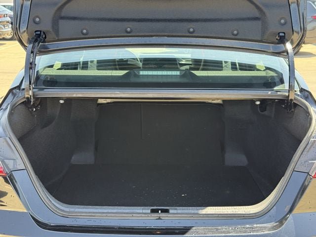 Used 2025 Toyota Camry SE FWD image 33