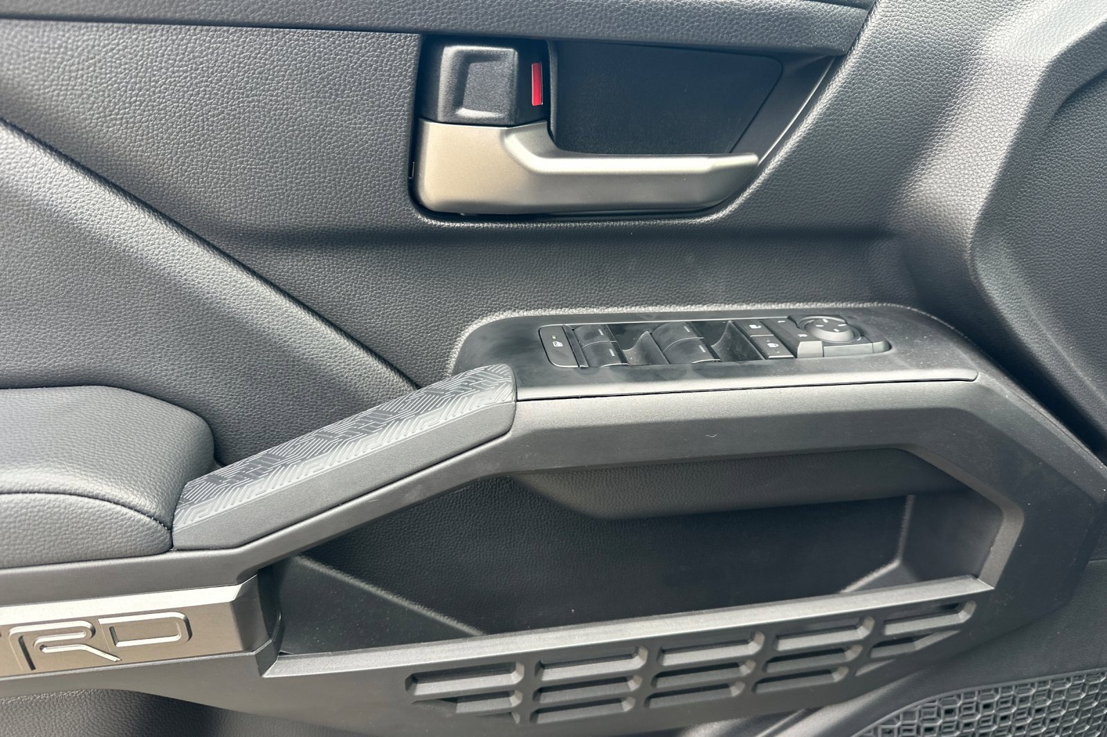 New 2025 Toyota Tacoma TRD Off-Road image 11