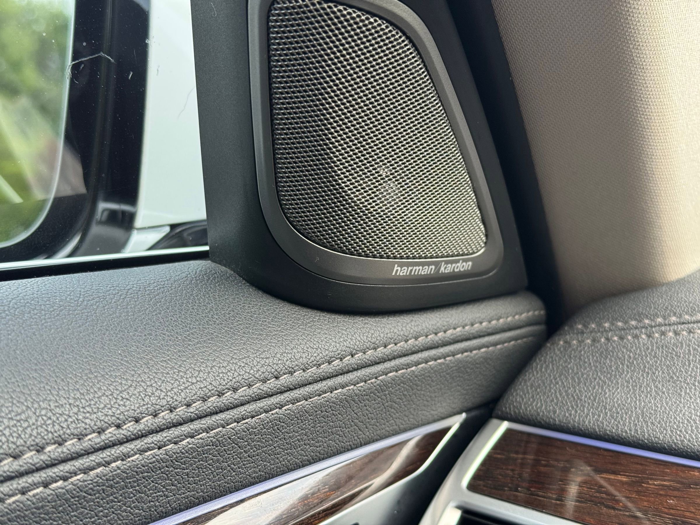 Used 2020 BMW 740i image 27