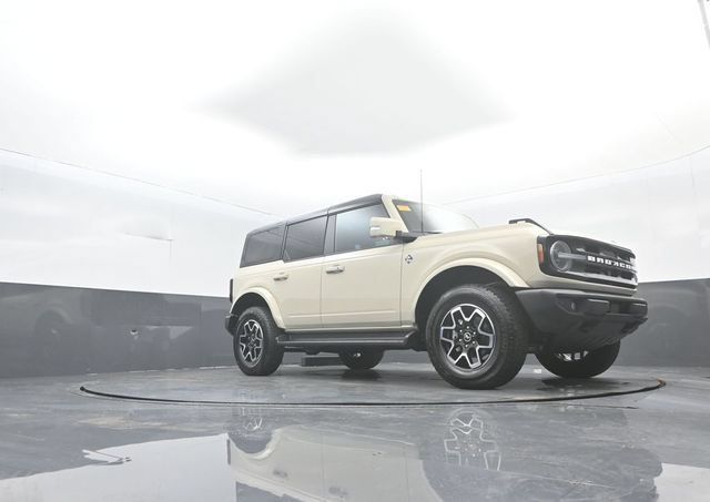 Certified 2025 Ford Bronco Outer Banks AWD/4WD image 32