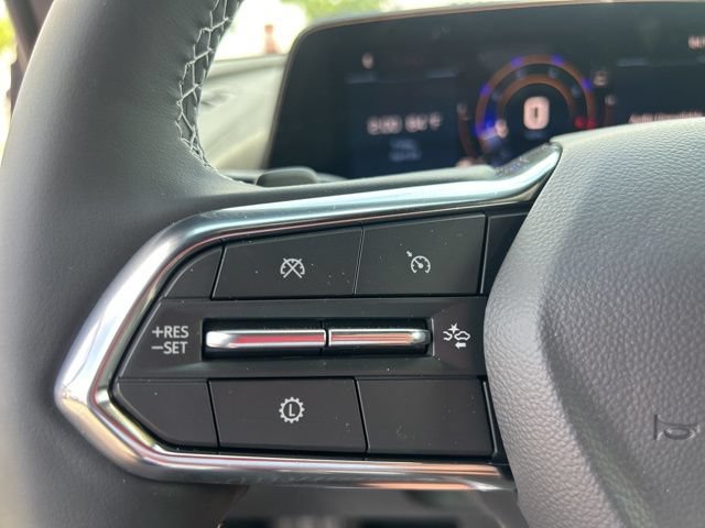 New 2026 Chevrolet Traverse LT w/ Sun and Wheel Package FWD image 19