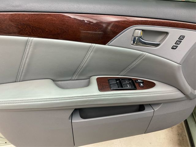 Used 2009 Toyota Avalon Limited image 24