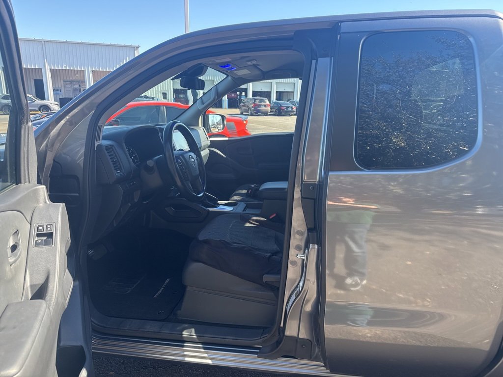 Used 2022 Nissan Frontier S image 10