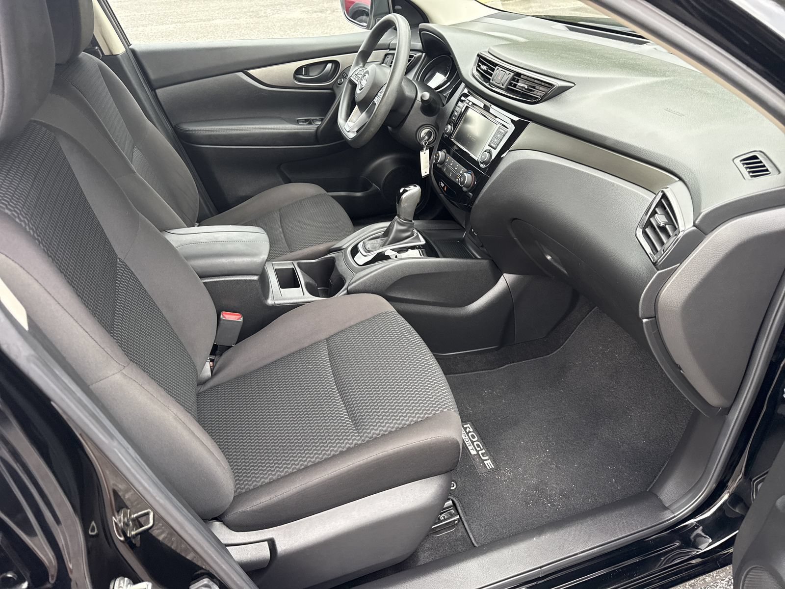 Used 2019 Nissan Rogue Sport S w/ Appearance Package FWD image 30