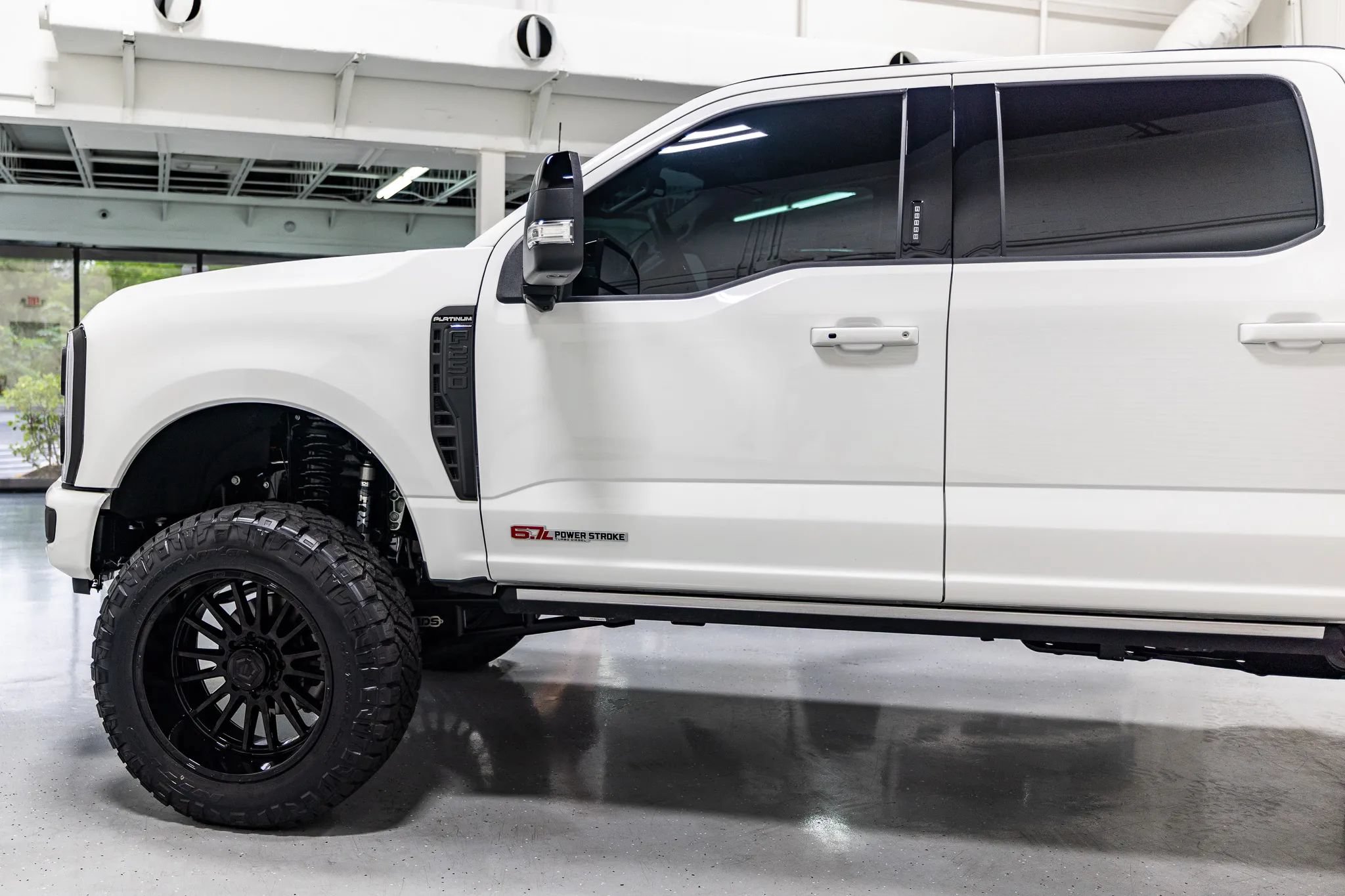 Used 2026 Ford F250 Platinum w/ Tremor Off-Road Package AWD/4WD image 11