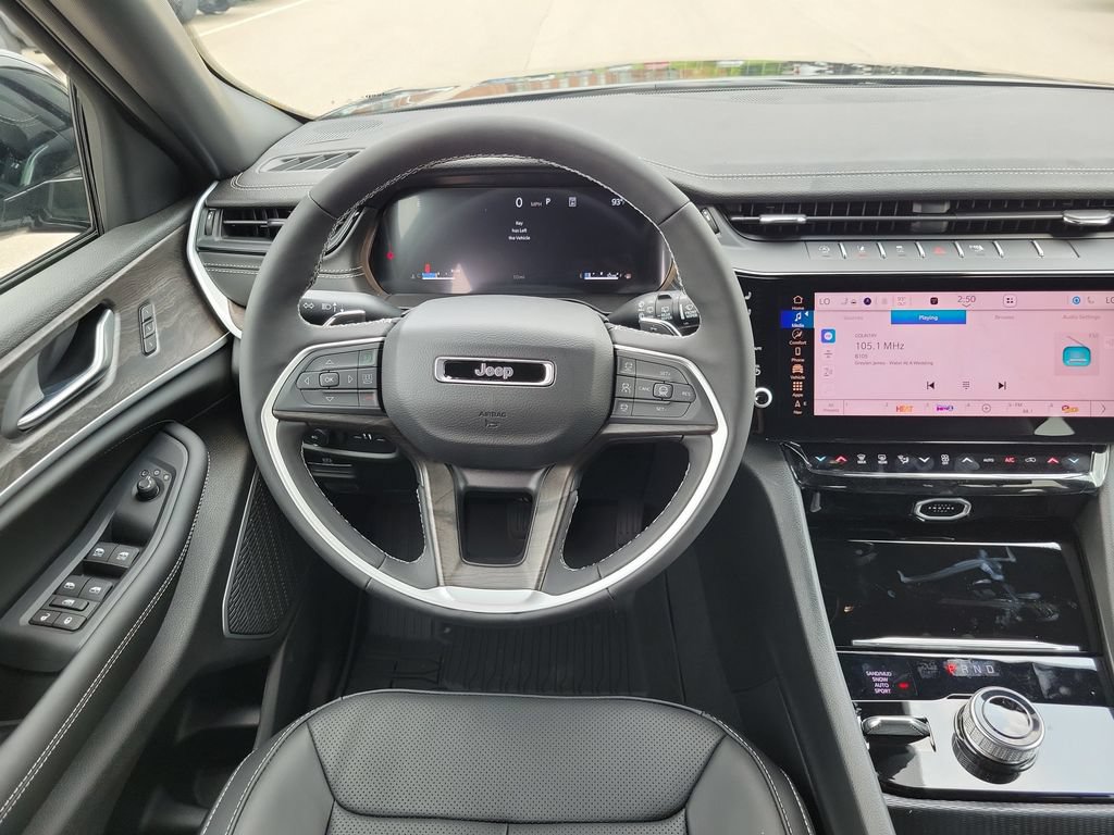 New 2026 Jeep Grand Cherokee Limited AWD/4WD image 8