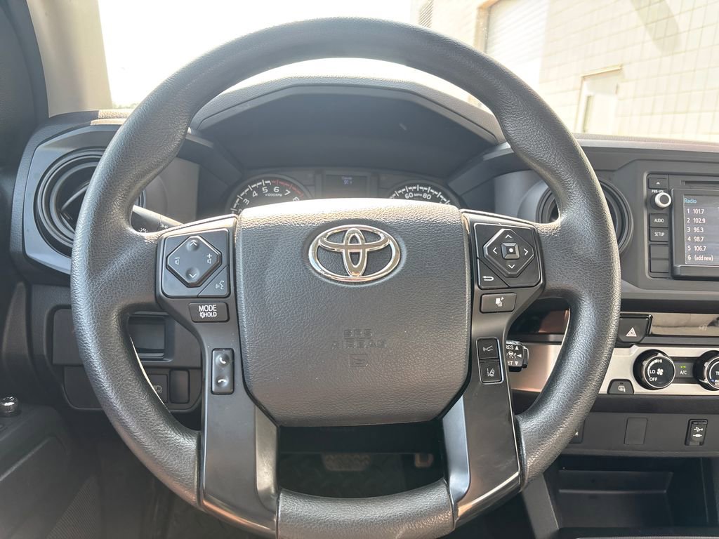 Used 2018 Toyota Tacoma SR RWD image 18
