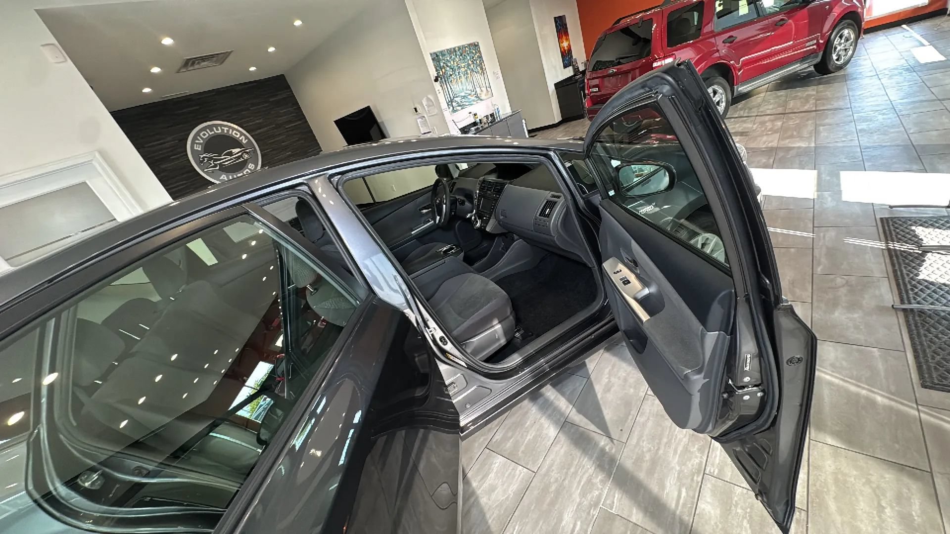 Used 2012 Toyota Prius V Three FWD image 20