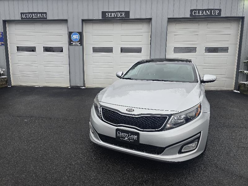 Used 2015 Kia Optima EX w/ EX Premium Package image 2