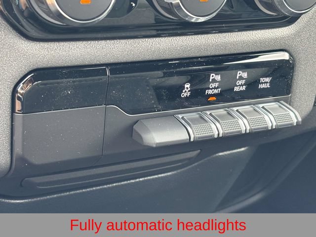 New 2026 RAM 1500 Express AWD/4WD image 27