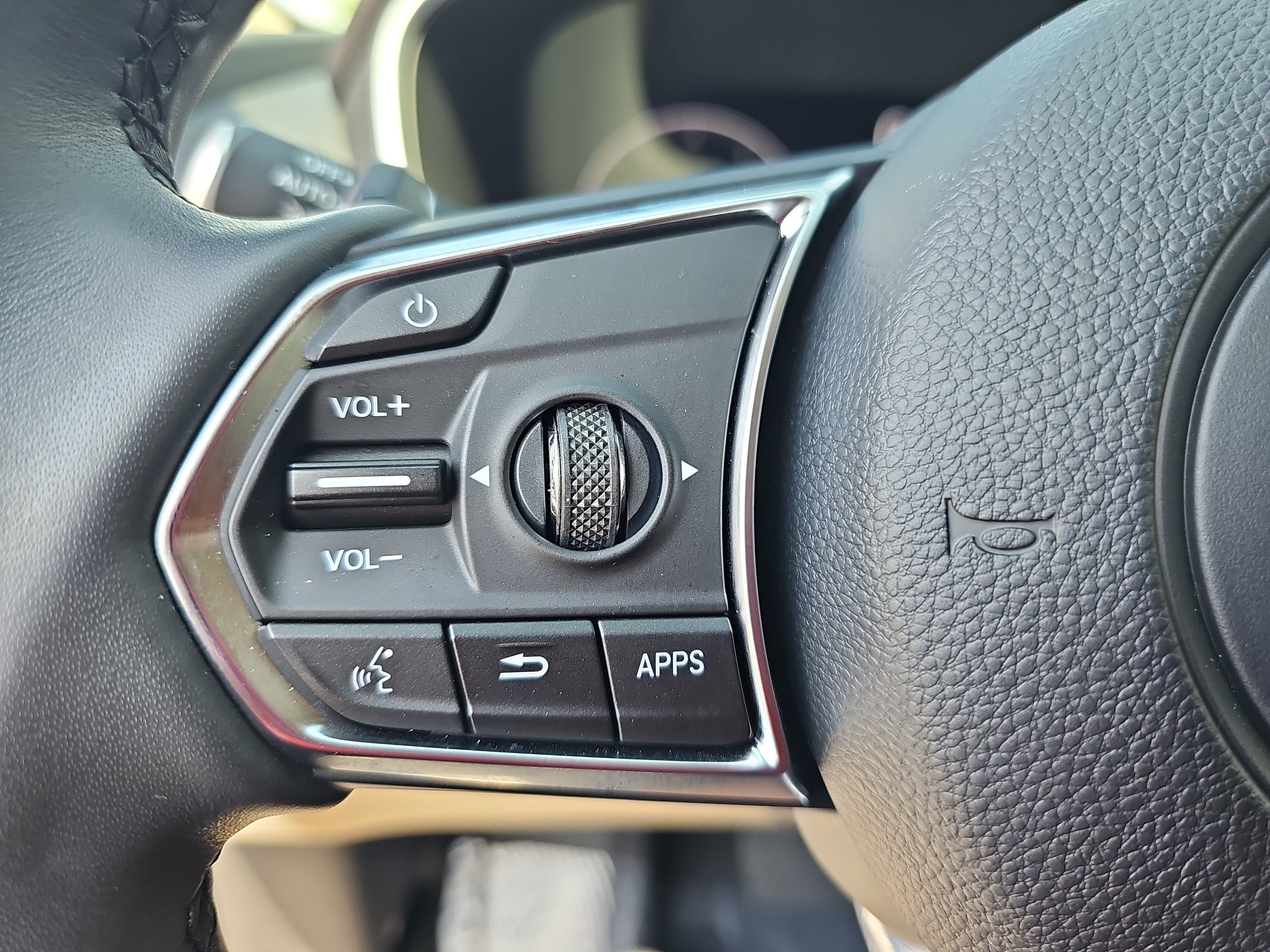 Certified 2024 Acura MDX FWD w/ Technology Package image 17