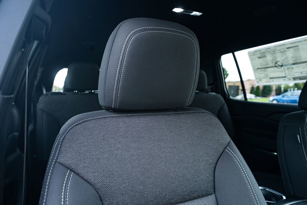 New 2026 Chevrolet Traverse LT w/ Midnight/Sport Edition image 15