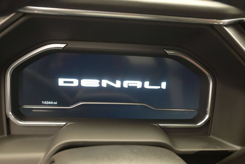Used 2025 GMC Sierra 2500 Denali Ultimate AWD/4WD image 11