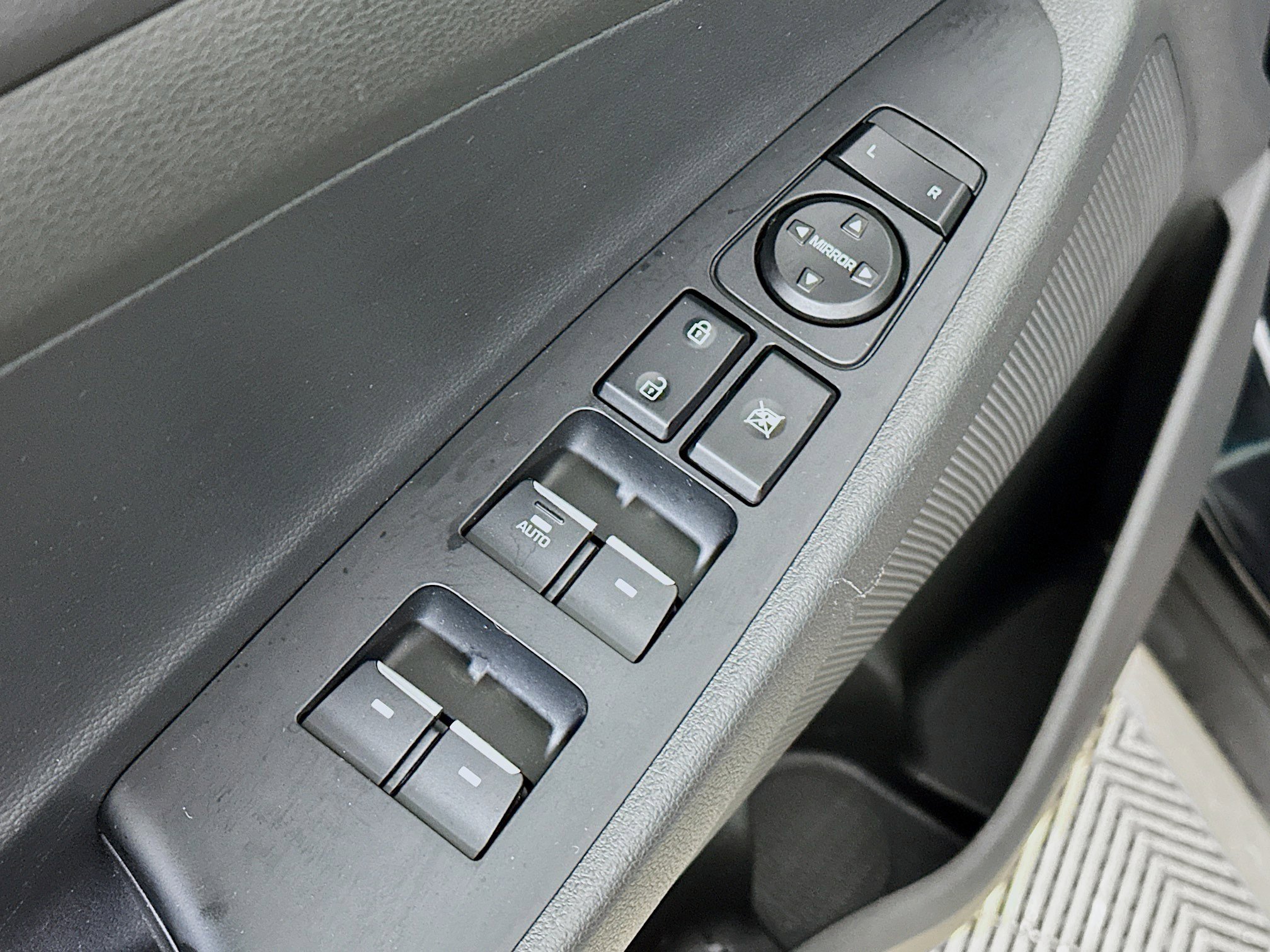 Used 2021 Hyundai Tucson Limited w/ Cargo Package image 17