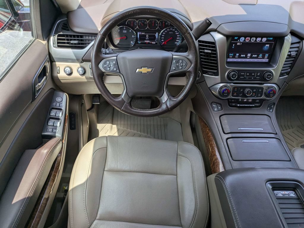 Used 2020 Chevrolet Tahoe Premier AWD/4WD image 17
