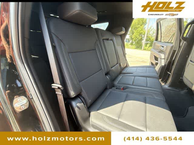 Certified 2026 Chevrolet Tahoe Z71 w/ Sun And Tow Package AWD/4WD image 26