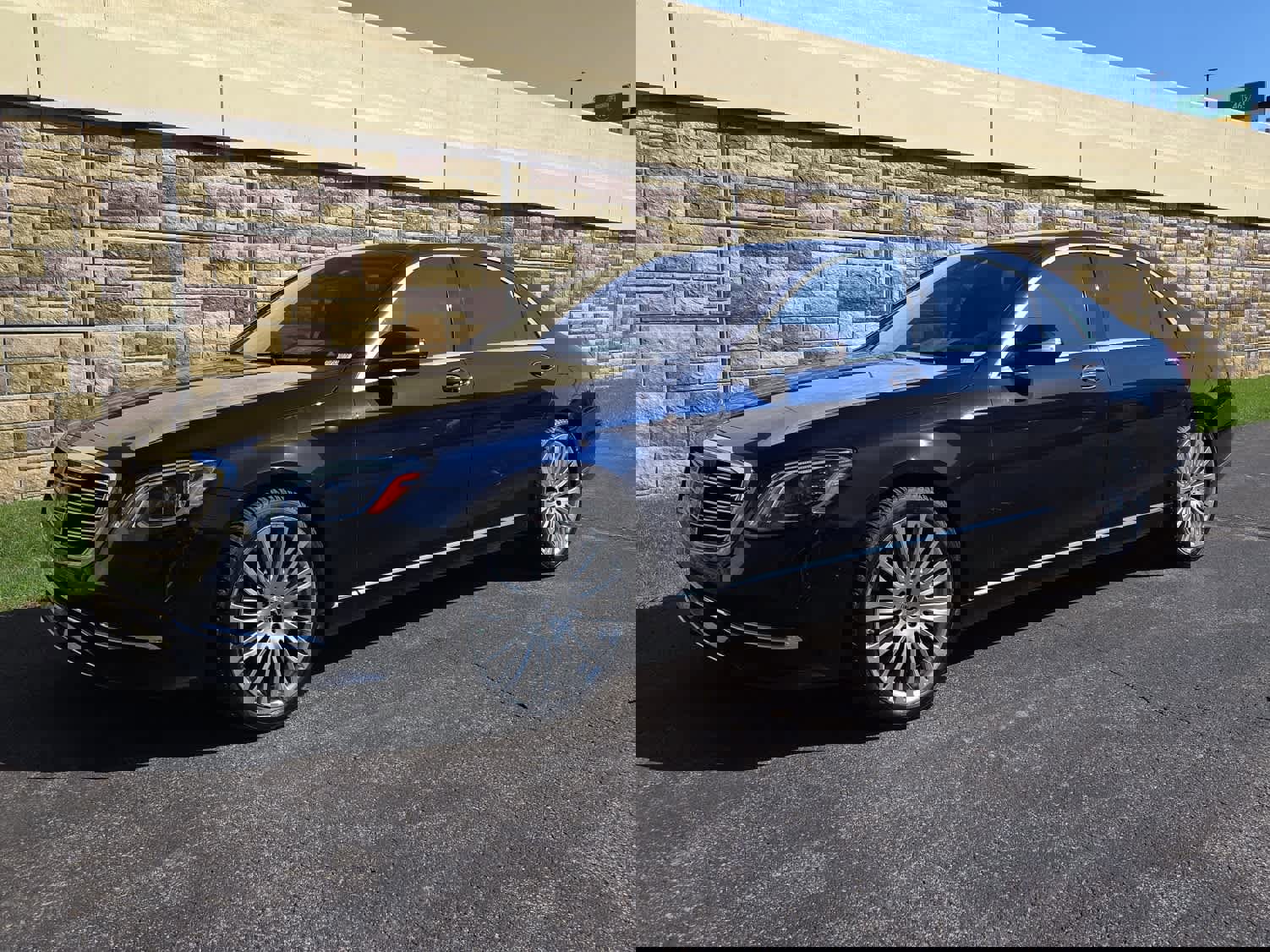 Used 2020 Mercedes-Benz S 560 4MATIC Sedan image 13