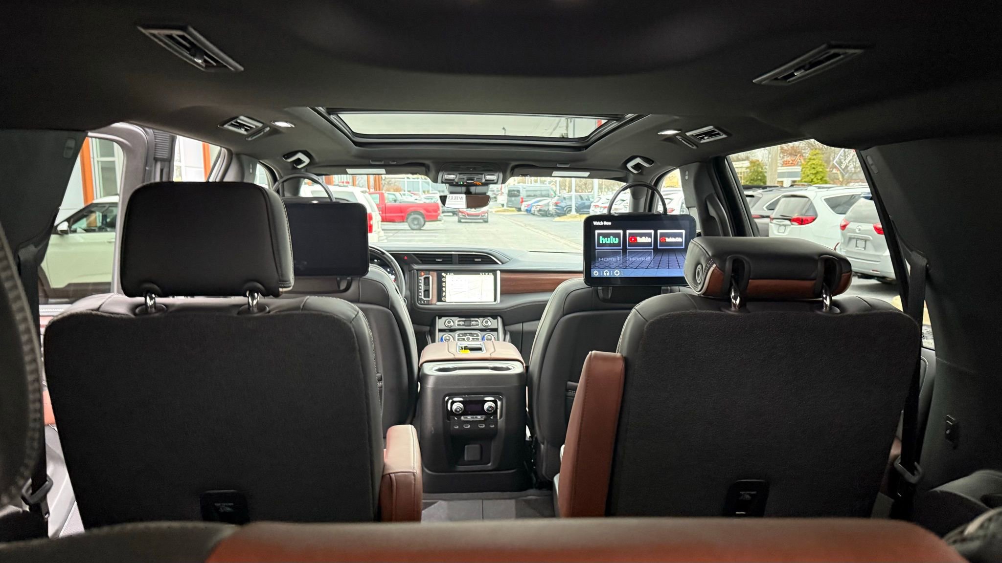 Used 2024 GMC Yukon XL Denali Ultimate image 38