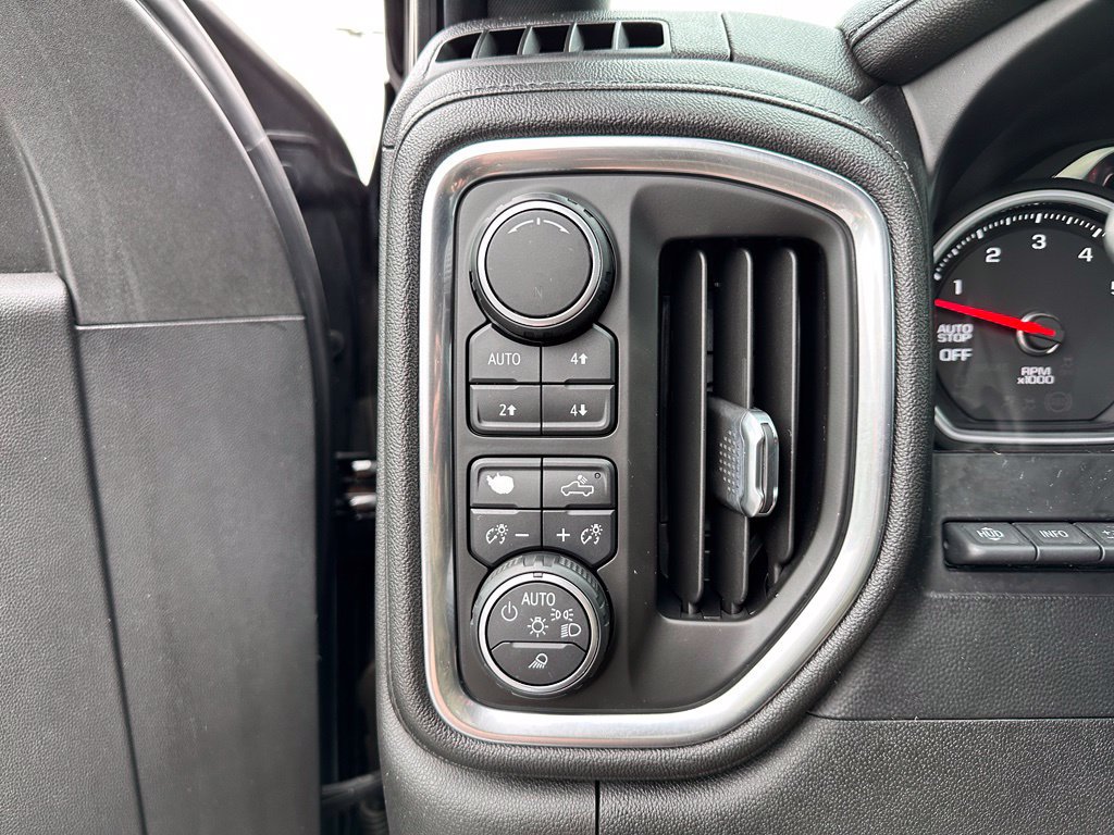 Used 2019 Chevrolet Silverado 1500 High Country w/ Technology Package AWD/4WD image 40
