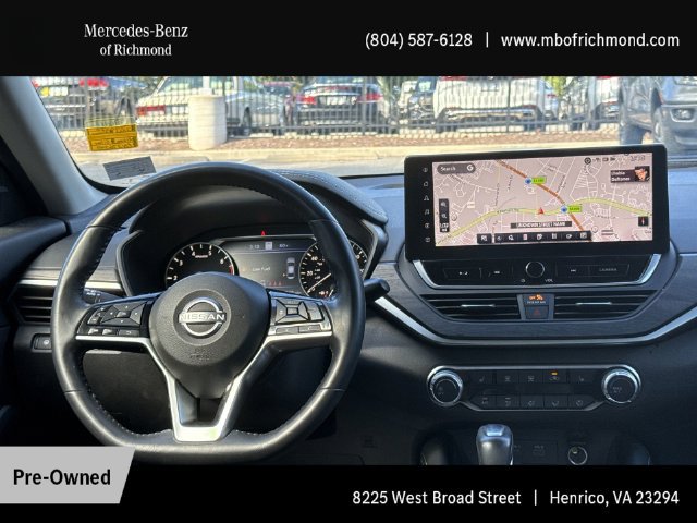 Used 2023 Nissan Altima 2.5 SV w/ SV Premium Package FWD image 18