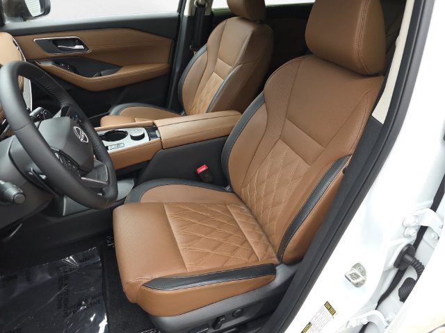 Used 2026 Nissan Rogue Platinum w/ Platinum Premium Package AWD/4WD image 15