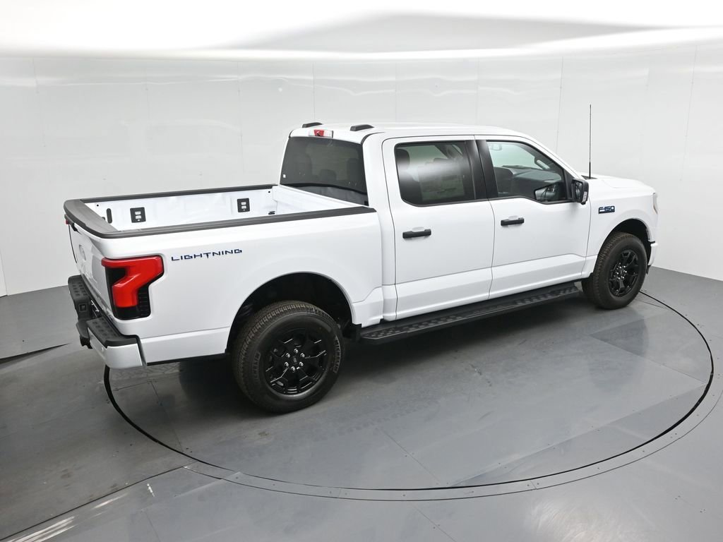 New 2025 Ford F150 Lightning XLT image 41