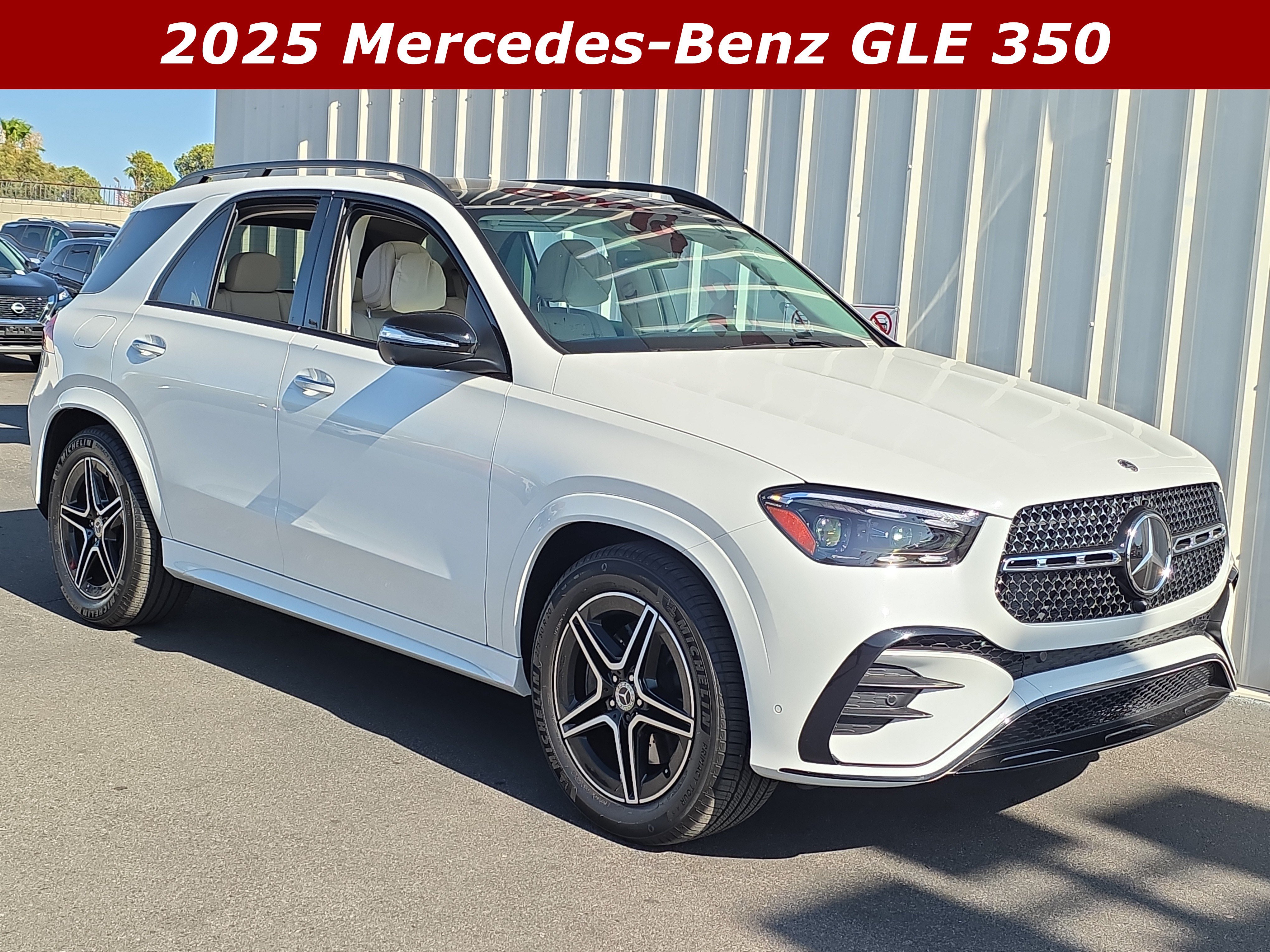 Used 2025 Mercedes-Benz GLE 350 4MATIC image 1