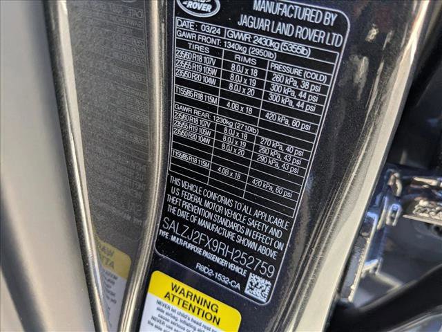 Used 2024 Land Rover Range Rover Evoque S image 28