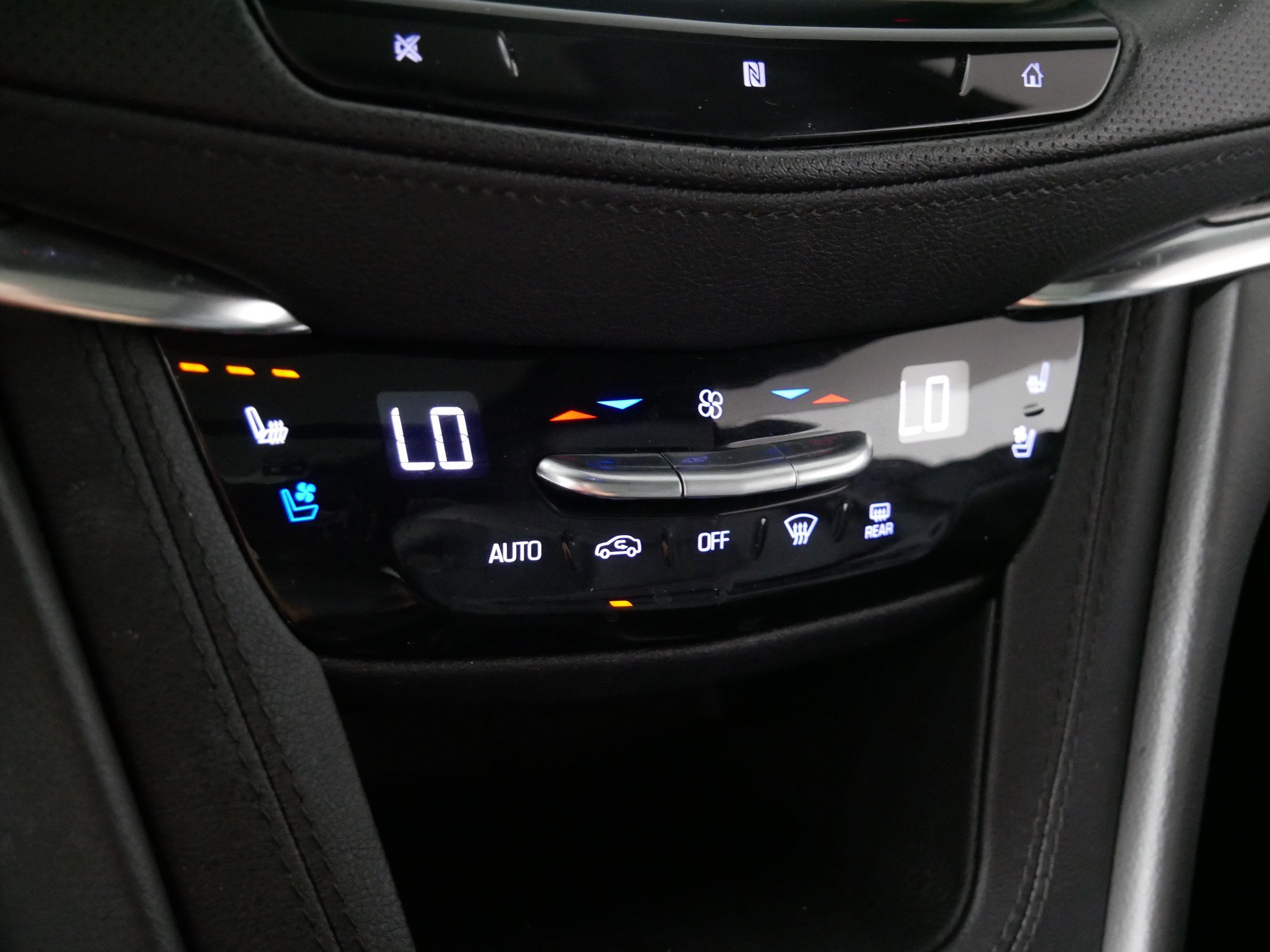 Used 2020 Cadillac XT5 Sportv AWD/4WD image 23