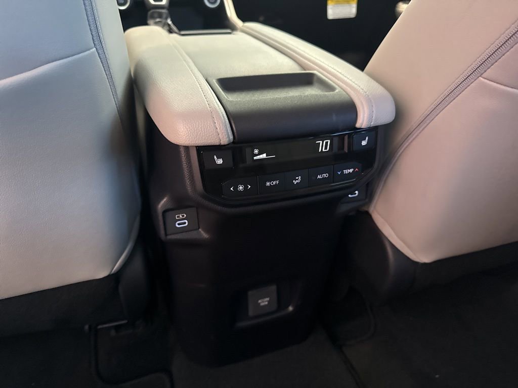 New 2026 Toyota Grand Highlander Limited image 17