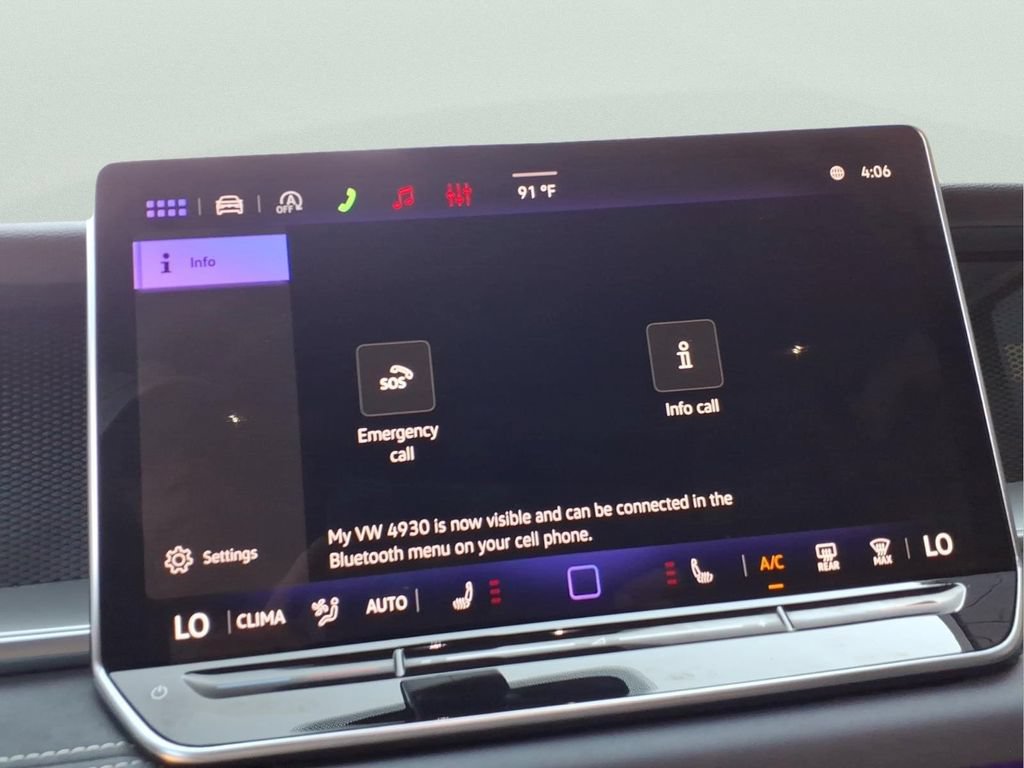 Certified 2026 Volkswagen Tiguan SE R-Line FWD image 8
