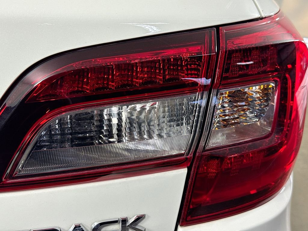 Used 2017 Subaru Outback 2.5i Limited image 33